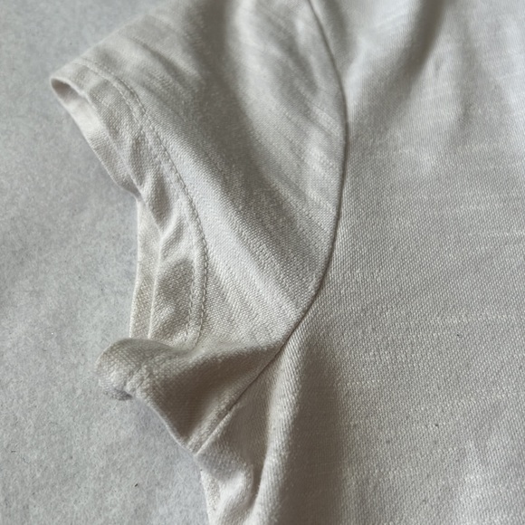 Guess size Medium tank tops (Red and White) - Picture 4 of 4